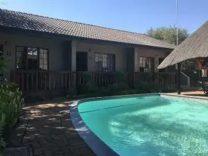 Diamond Rose Guesthouse Pool - Middelburg Bed and Breakfast BNB
